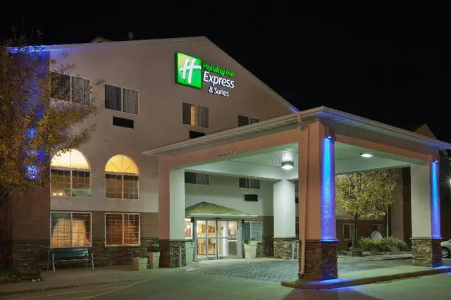 Holiday Inn Express & Suites Pierre-Fort Pierre