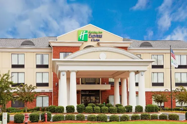 Holiday Inn Express & Suites Tupelo By IHG