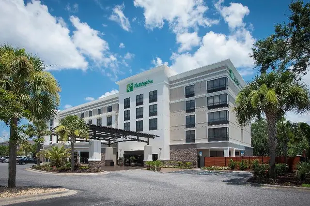 Holiday Inn Pensacola University Area