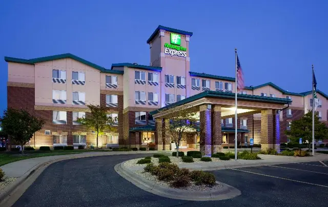 Holiday Inn Express St. Paul Ne (Vadnais Heights)