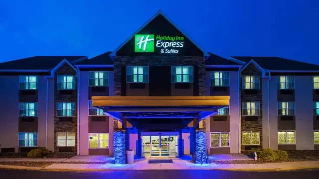 Holiday Inn Express & Suites Wyomissing By IHG