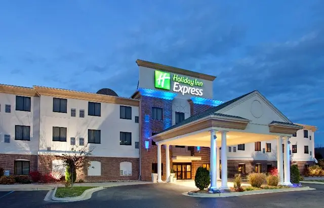 Holiday Inn Express &Suites Rolla Univ of Missouri