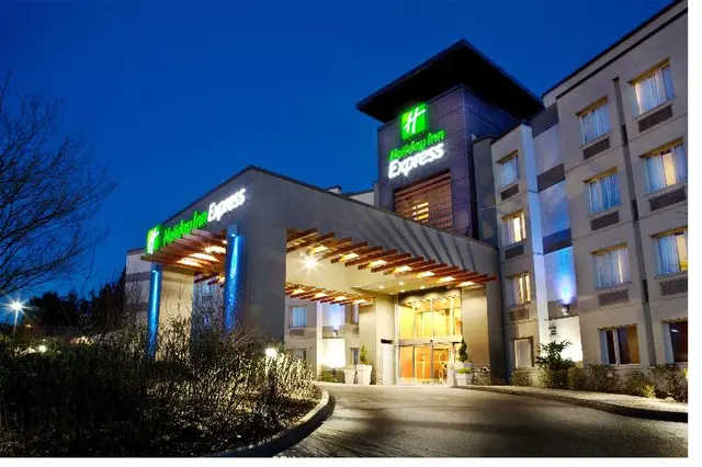 Holiday Inn Express and Suites Langley