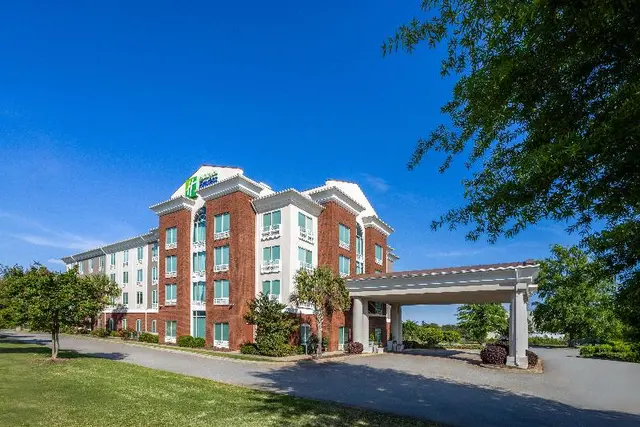 Holiday Inn Express and Suites Newberry