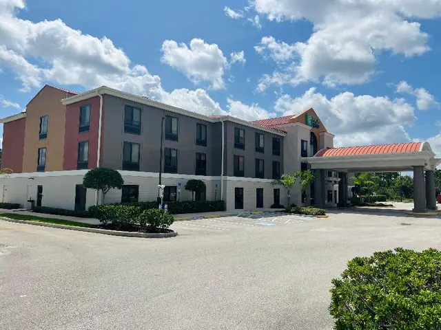 Holiday Inn Express & Suites Sebring By IHG