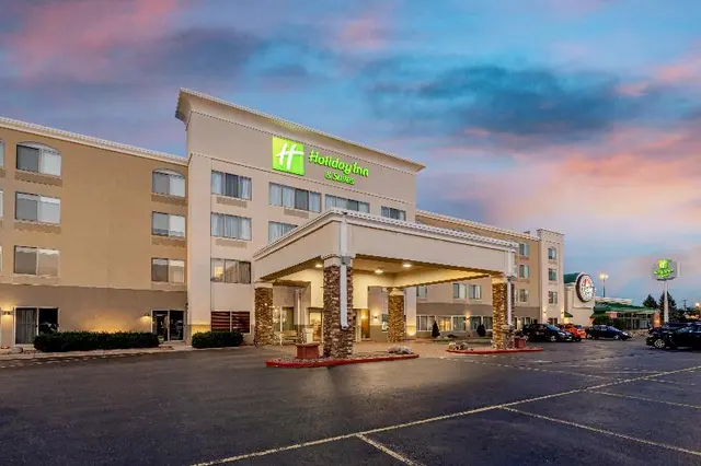 Holiday Inn & Suites Wausau-Rothschild By IHG