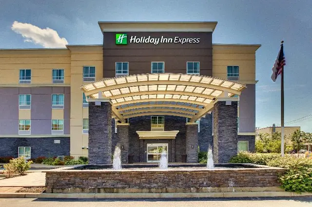 Holiday Inn Express Cheektowaga North East