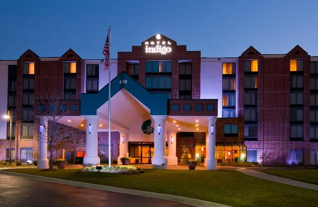 Hotel Indigo Chicago Vernon Hills