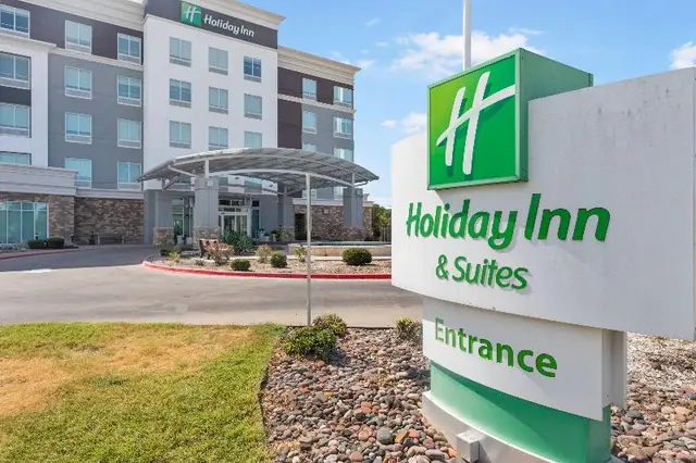 Holiday Inn Hotel and Suites Waco Northwest