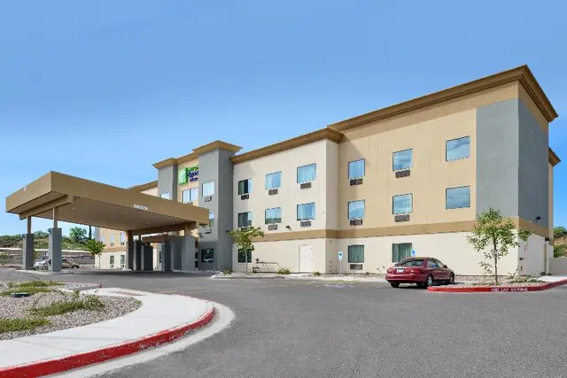 Holiday Inn Express & Suites Globe By IHG