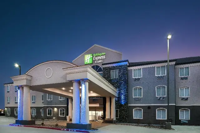 Holiday Inn Express and Suites Monahans I 20