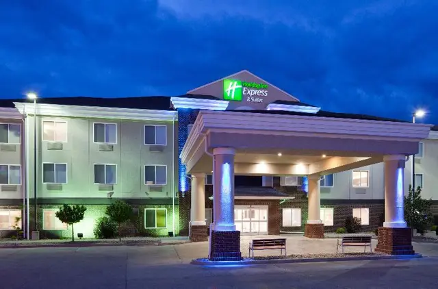 Holiday Inn Express & Suites Dickinson By IHG