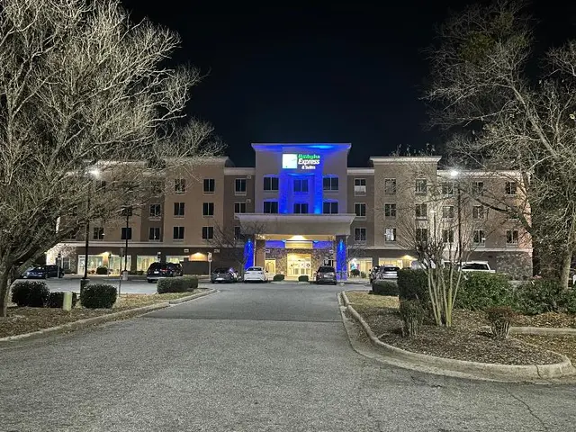 Holiday Inn Express Suites Goldsboro Base Area IHG