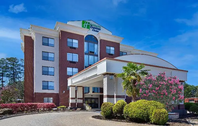 Holiday Inn Express Birmingham Inverness 280