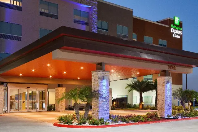 Holiday Inn Express & Suites Edinburg-McAllen