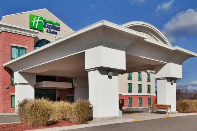 Holiday Inn Express Suites Drums-Hazleton (I-80)