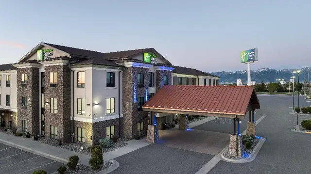 Holiday Inn Express and Suites Belgrade