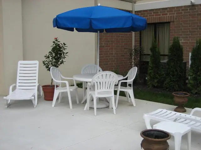 Holiday Inn Express Suites Kent University Area