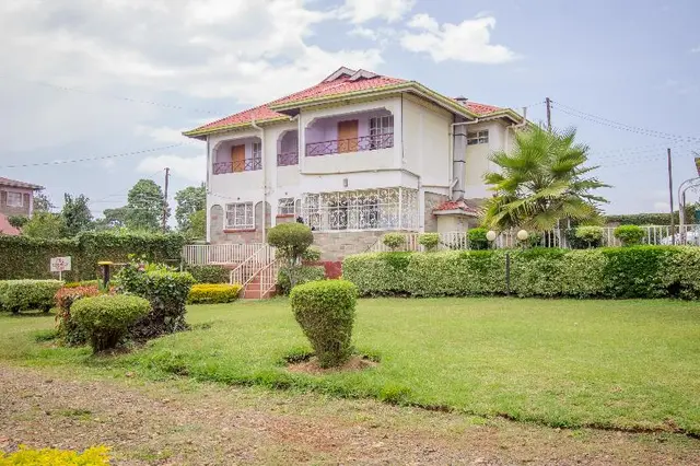Ivys Inn Guest House
