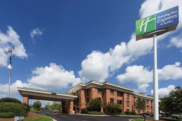 Holiday Inn Express Suites ColumbiaI20 Clemson Rd