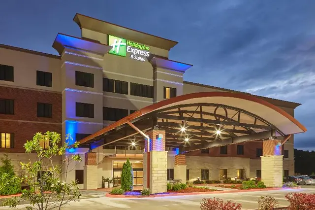 Holiday Inn Express Columbia Univ Area Hwy 63