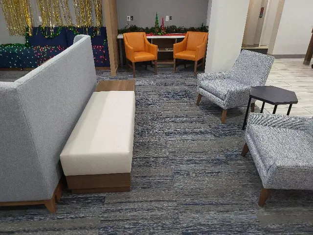 Holiday Inn Express Suites Dayton North Tipp City