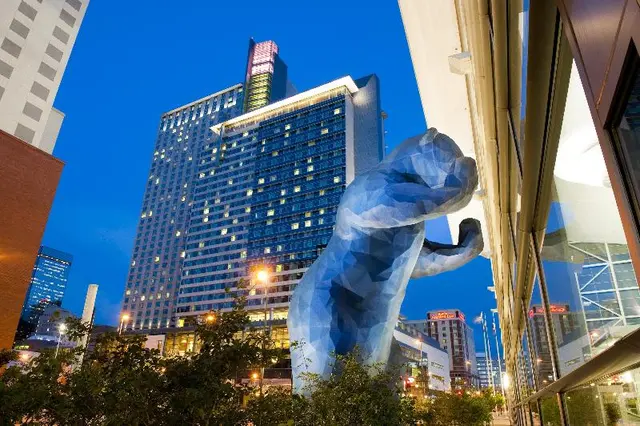 Holiday Inn Express and Suites Denver Airport