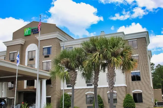 Holiday Inn Express and Suites Douglas