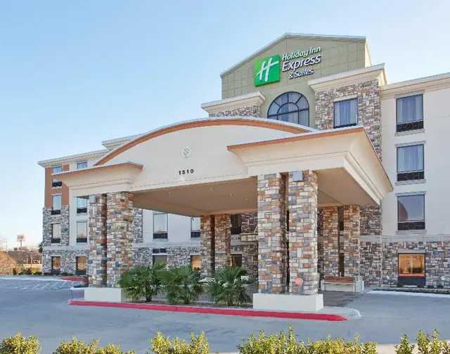 Holiday Inn Express Suites Dallas South Desoto IHG