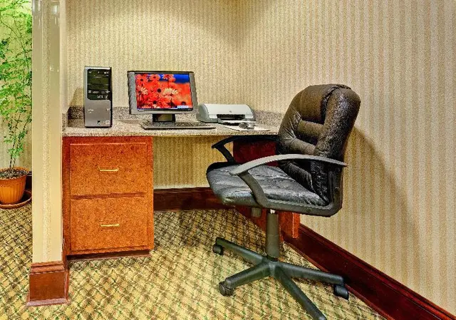 Holiday Inn Express & Suites Greenwood By IHG