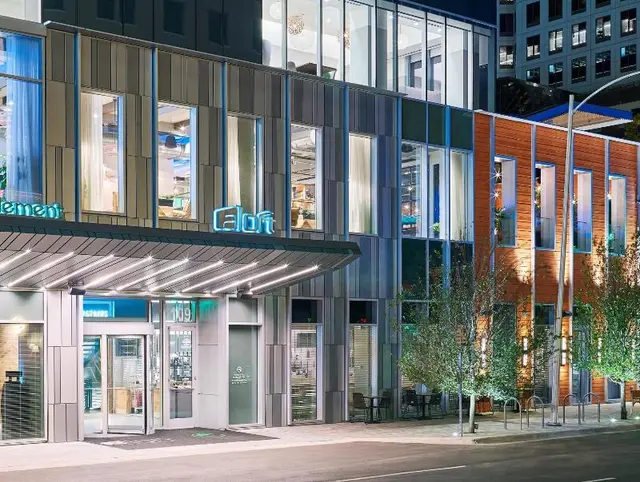 Element Austin Downtown