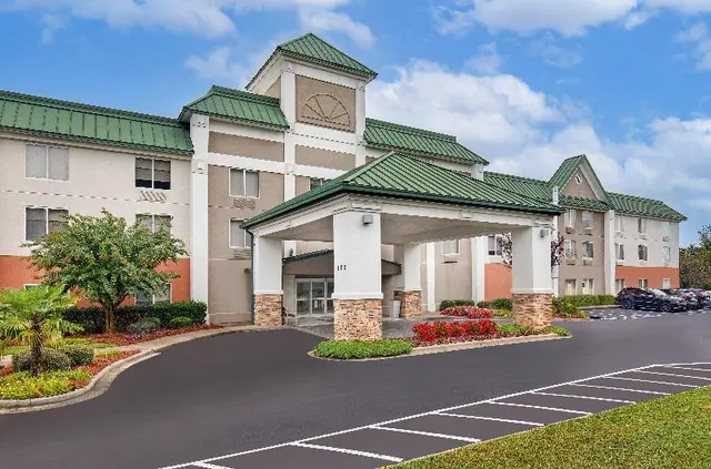 Holiday Inn Express Kings Mountain Shelby Area