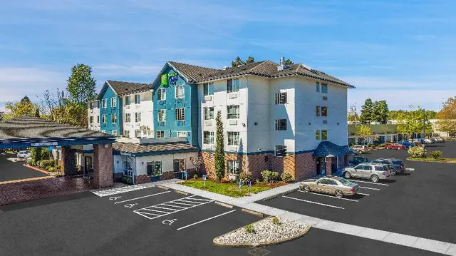 Holiday Inn Express Suites Portland-Jantzen Beach