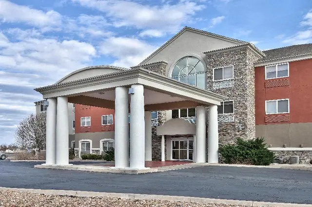 Holiday Inn Express and Suites Portales