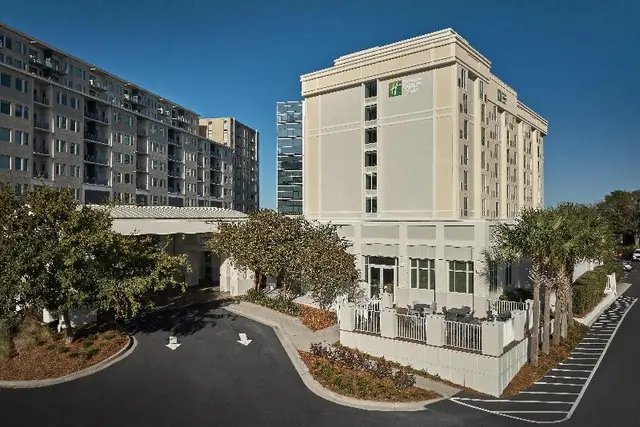 Holiday Inn Express Charleston Dwtn - Westedge