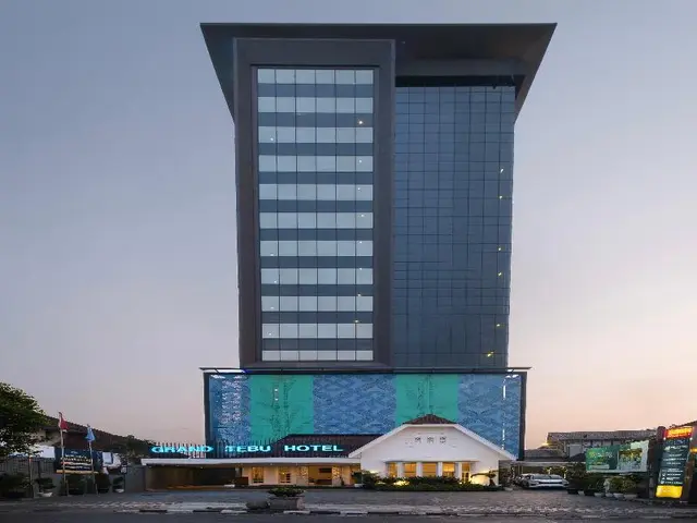 Grand Tebu Hotel