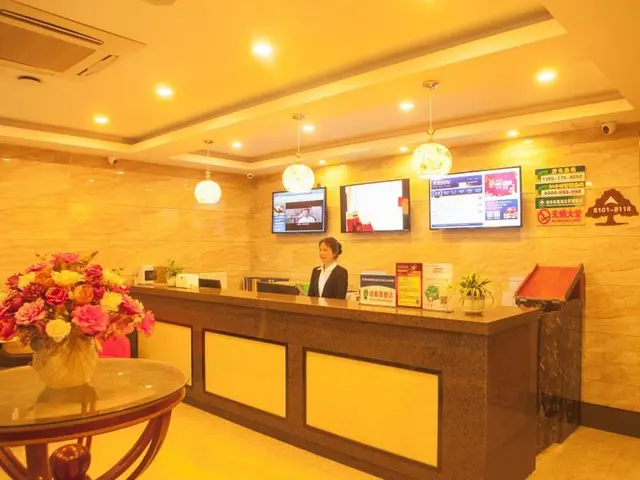 GreenTree Inn Sanshan Street Subway Station Expres