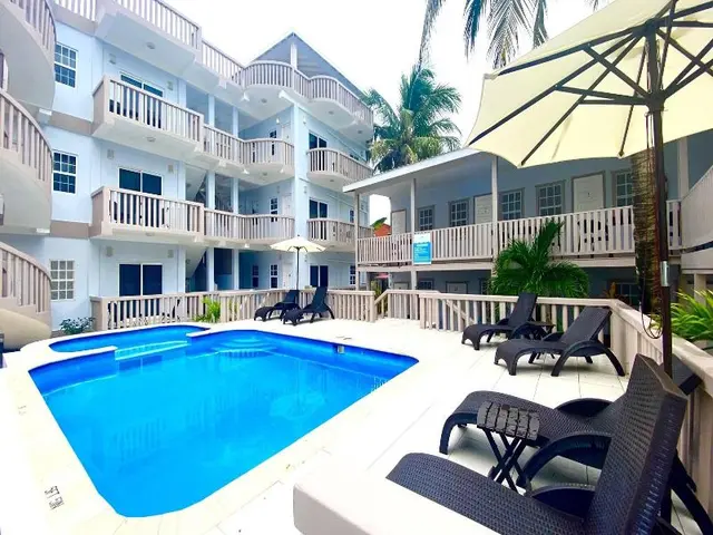 La Isla Resort
