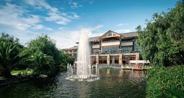 Hualuxe Hotels Resorts Kunming