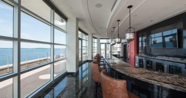 Edgewater Hotel
