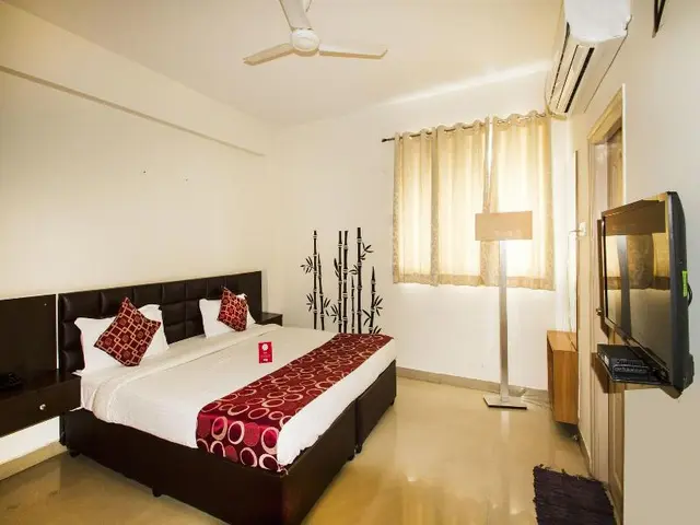 10594 Hotel Marie Gold
