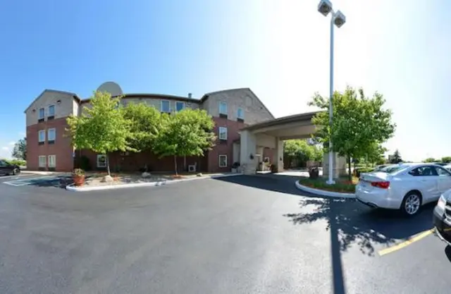 Country Inn & Suites by Radisson, Benton Harbor