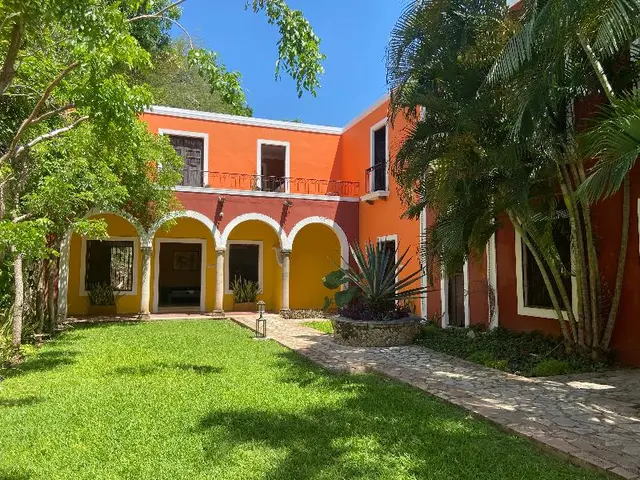 Art 64 Guest House – Adults Only