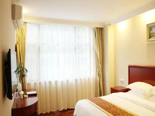 GreenTree Inn PingTian Lake QingFeng Avenue