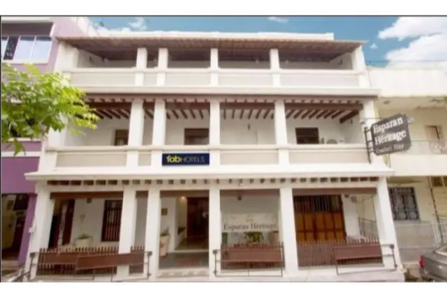 Esparan Heritage By Traditions Inn