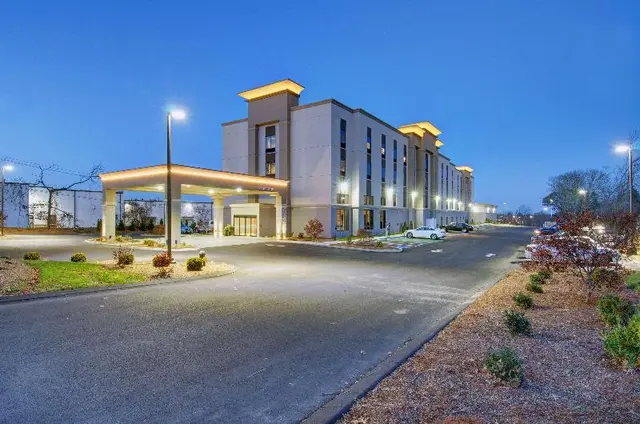 Hampton Inn & Suites Boston/Stoughton