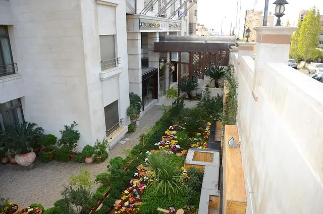 Jad Hotel Suites