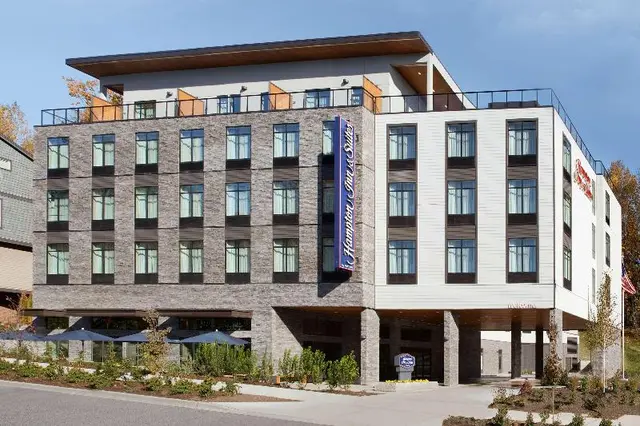 Hampton Inn And Suites Seattle/Renton