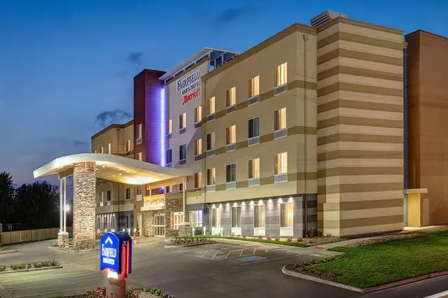 Fairfield Inn And Suites By Marriott Belle Vernon