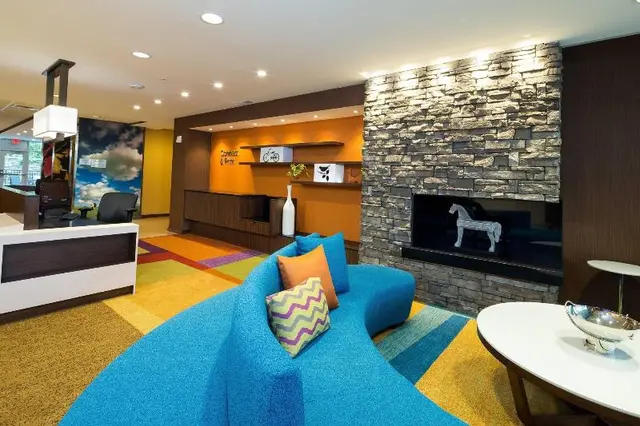 Fairfield Inn & Suites By Marriott Detroit Chester